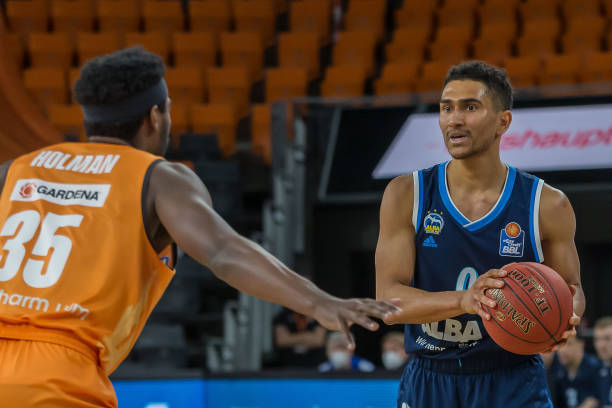 两队就展开 两队就展开